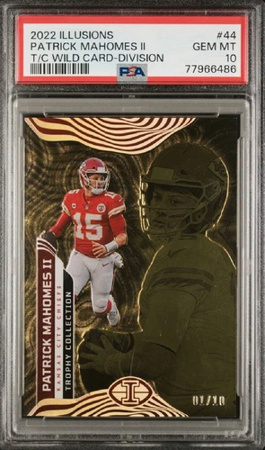 Patrick Mahomes ~ 2022 Panini Illusions T/C Wild Card Gold /10 #44 PSA 10 Pop 1