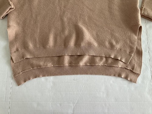 Women's Oversized Turtle Neck Sweater Pullover Sz Sm Tan Hi Low Hem - Picture 3 of 10
