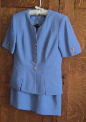 Vtg. Atrium Collection 2 pc. Light Blue Skirt and Jacket Woman's Suit Sz.8