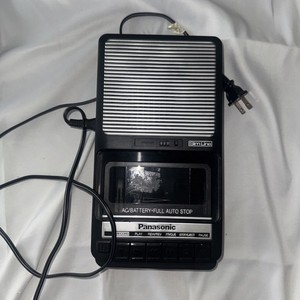 【激レア】Panasonic パナソニック製 カセットレコーダー RQ-2102 Panasonic RQ-2102 Slim Line Portable Cassette Tape Player