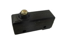 LOT OF 6 MICROSWITCH BZ-2ED SNAP ACTION SWITCH UNMP