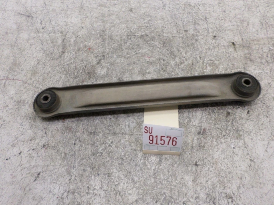 Brazo de control inferior Crown Victoria 1998 2011 suspensión trasera izquierda lado conductor Foto 2 de 4