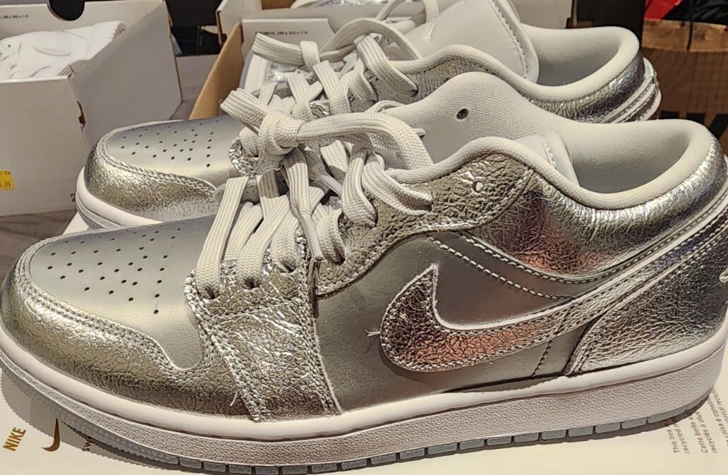 スニーカー Nike Air Jordan 1 Low SE FN5030-001 s-l400.jpg
