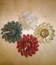 SET 4 CANDELE GALLEGGIANTI FORMA A FIORE IN 4 COLORI IDEALI PER FESTE E NATALE