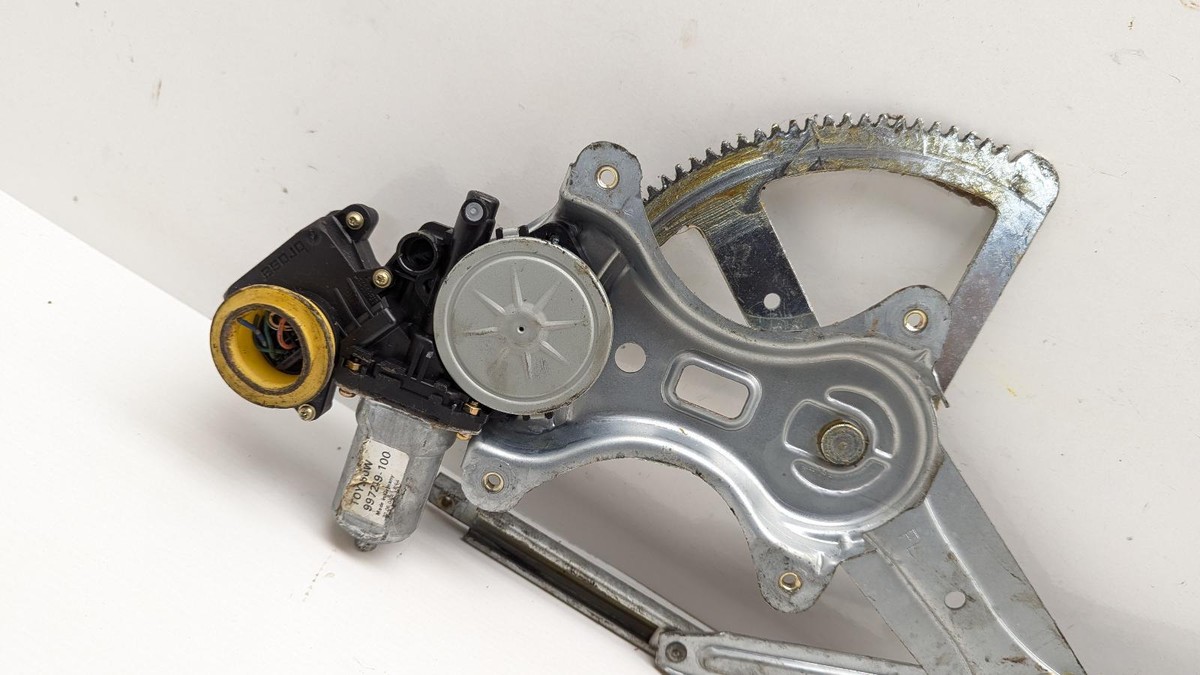 Toyota Corolla Verso II R1 Window Lifter Electric Front Left
