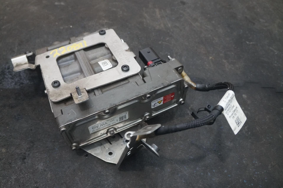 Calentador de batería eléctrico de alto voltaje 12E963231G Porsche Panamera Hybrid 971 2018 Foto 2 de 4