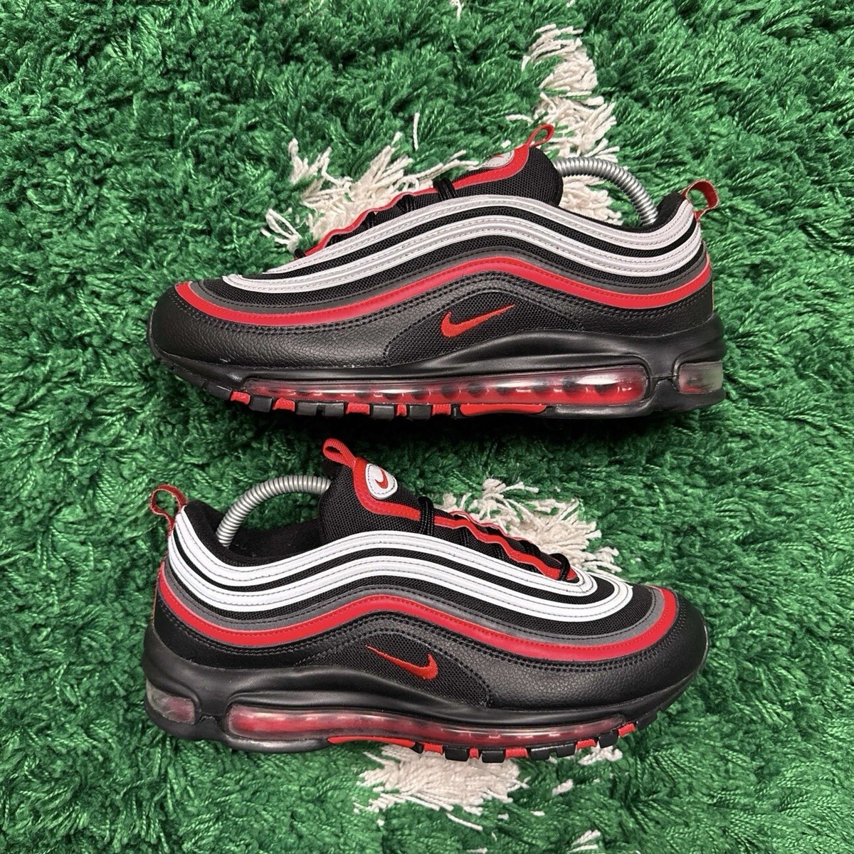 white dynamic yellow vapormax