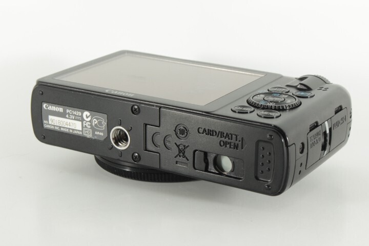 Canon PowerShot S90 Digital Camera - Black - W/Charger Used Canon PowerShot S90 Digital Camera - Black - W/Charger Used