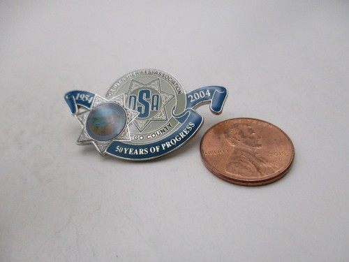Alfiler de solapa de la Asociación Adjunta del Sheriff del Condado de San Diego 50 años 1954-2004 - Imagen 3 de 3