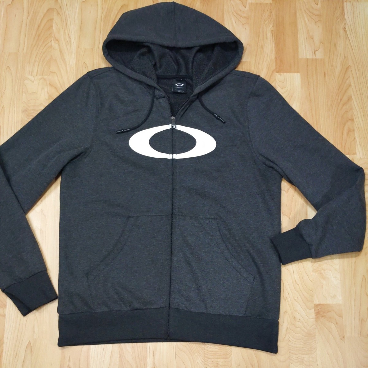 Oakley Men's Medium Zip up Hoodie Dark heather Gray big O Oakley Men's Medium Zip up Hoodie Dark heather Gray big O