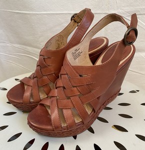 frye corrina wedge