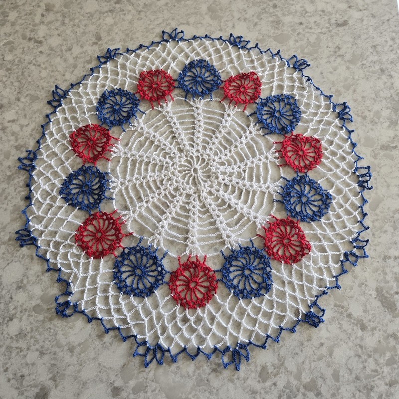 Memorial Independence Day Patriotic Fireworks crochet lace doily 21" 