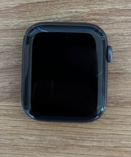 Apple Watch Series 4 44 mm Space Grey Aluminum Case with Sport Loop