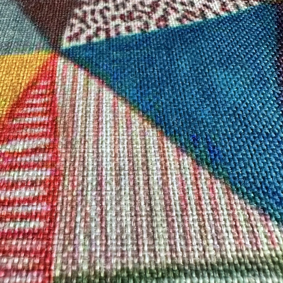 Funda de almohada arte geométrico tela dibujada a mano triángulo colorido caprichoso Foto 3 de 4