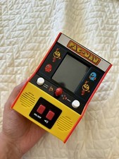 Pac-Man Mini Game Arcade Machine Handheld Cla...