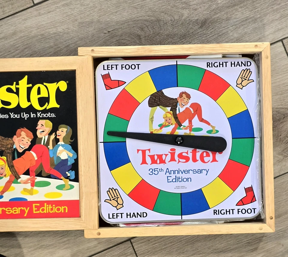 Twister 35th Anniversary Edition Wooden Box Hasbro Nostalgia Series *Complete* - Image 3 of 4
