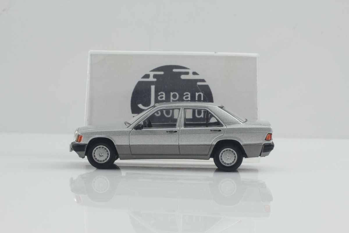 TOMICA LIMITED VINTAGE NEO LV-N77 Mercedes Benz 190E LV-N77a SCALE