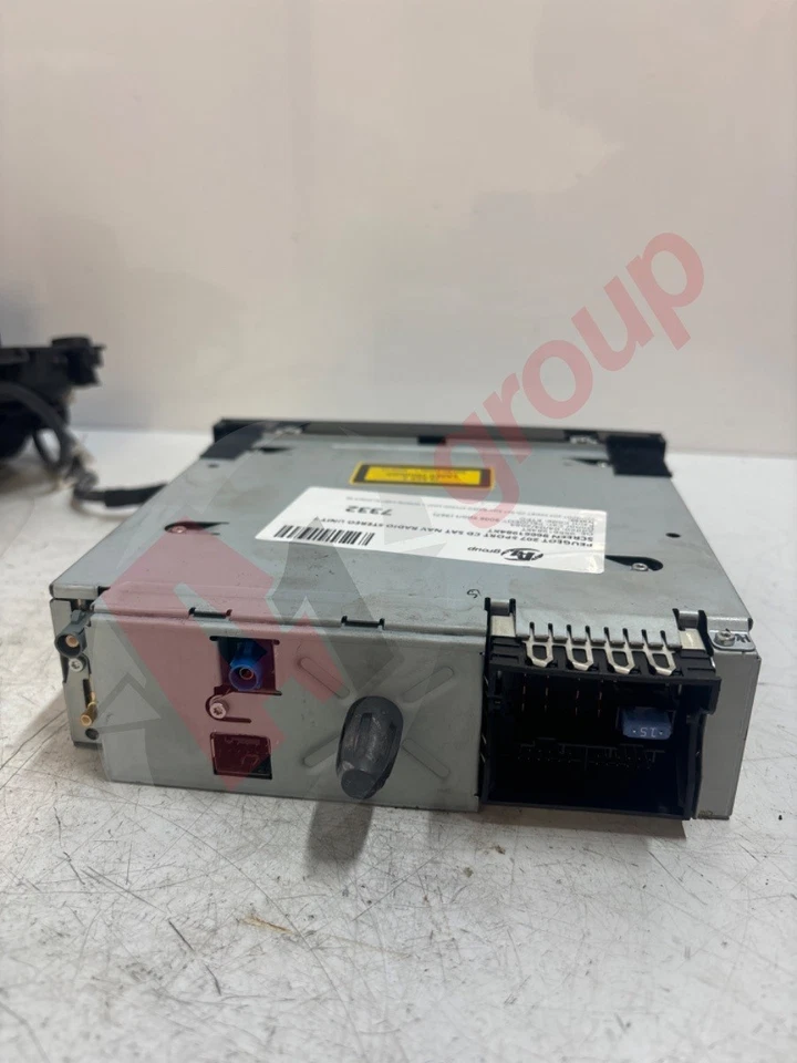 PEUGEOT 207 SPORT CD SAT NAV RADIO STEREO UNIT + SCREEN 96661984XT 96661984XT - Image 3 of 4