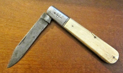 Antique Russell Early 1900 s Grandaddy Barlow Knife,Original Straight line Stamp