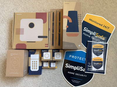 SimpliSafe Basisstation Tastatur Alarme Kamera Klingel Box Sicherheitssystem NEU