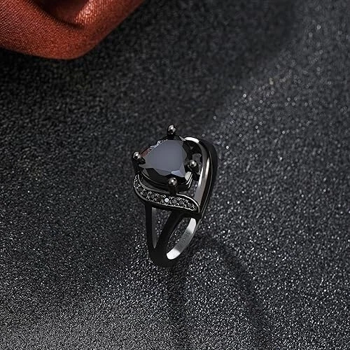 Anillo de compromiso de diamantes creados en forma de corazón 925 enchapado en negro con diamantes para mujer Foto 3 de 4