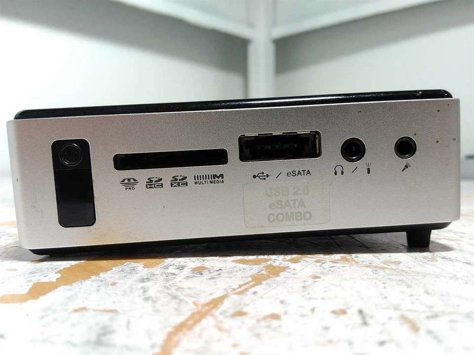 Zotac ZBOXNXS-AD11-PLUS Mini PC AMD E-450 1.6Ghz 2GB 0HD No PSU - Image 3 of 4