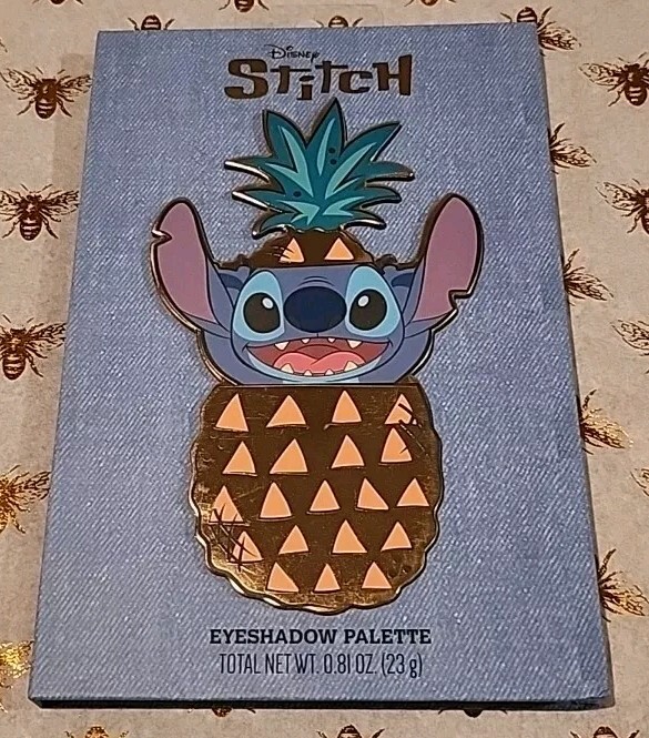 DISNEY Lilo & Stitch - STITCH- 12 Color EyeShadow Palette With Mirror