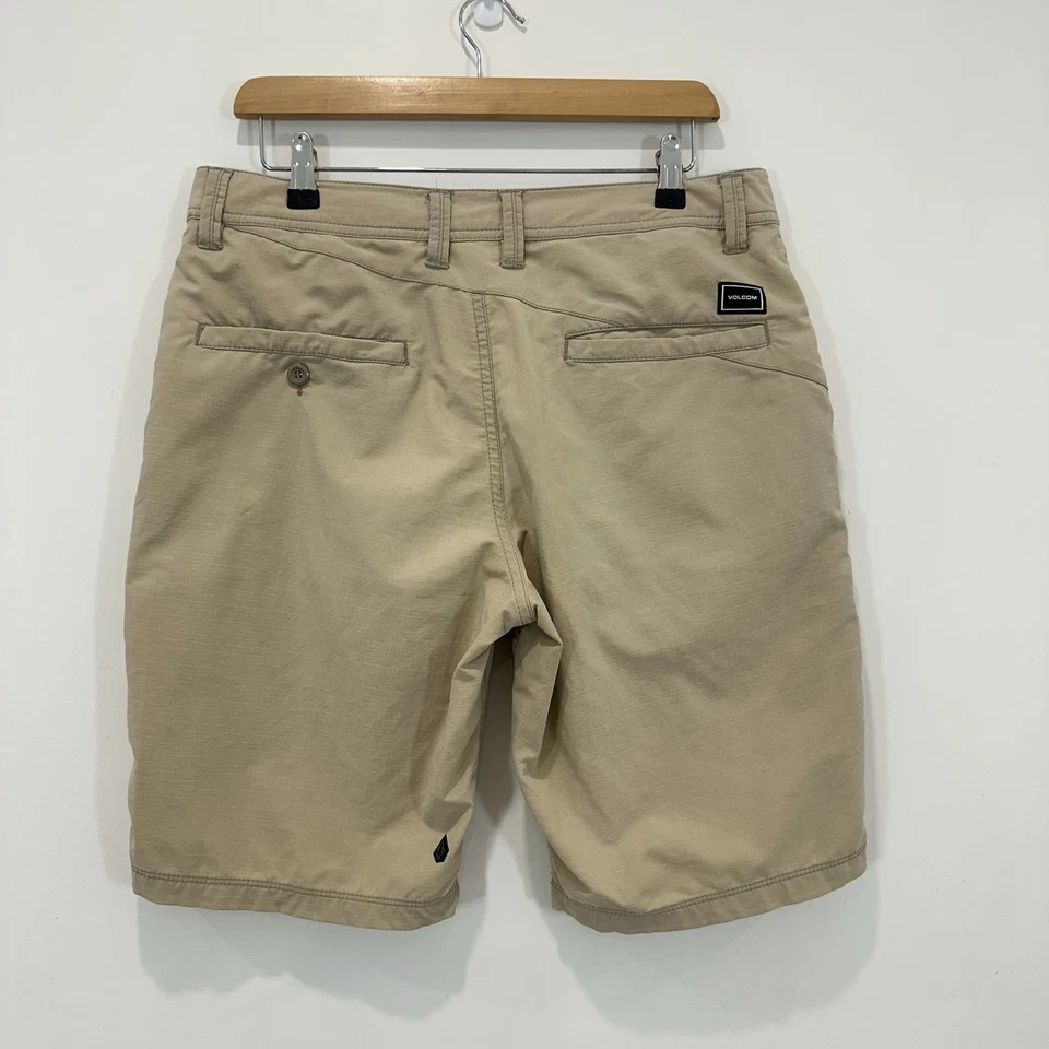 Volcom Shorts Men 30 (Actual 32 in Waist) Brown Surf & Turf 4 Way Stretch - Image 2 of 4