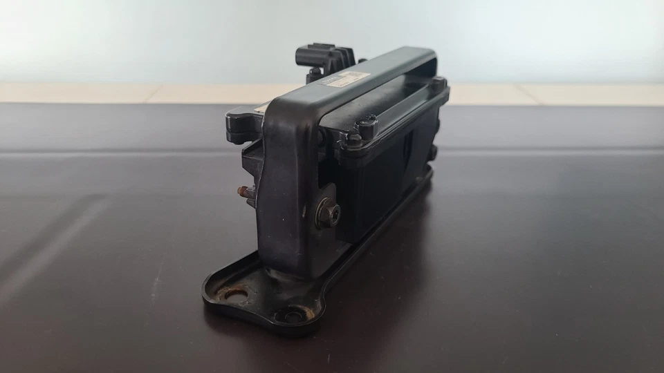 Control de crucero adaptativo Toyota Sequoia 2008-2017 fabricante de equipos originales usado 88210-34010 Foto 3 de 4