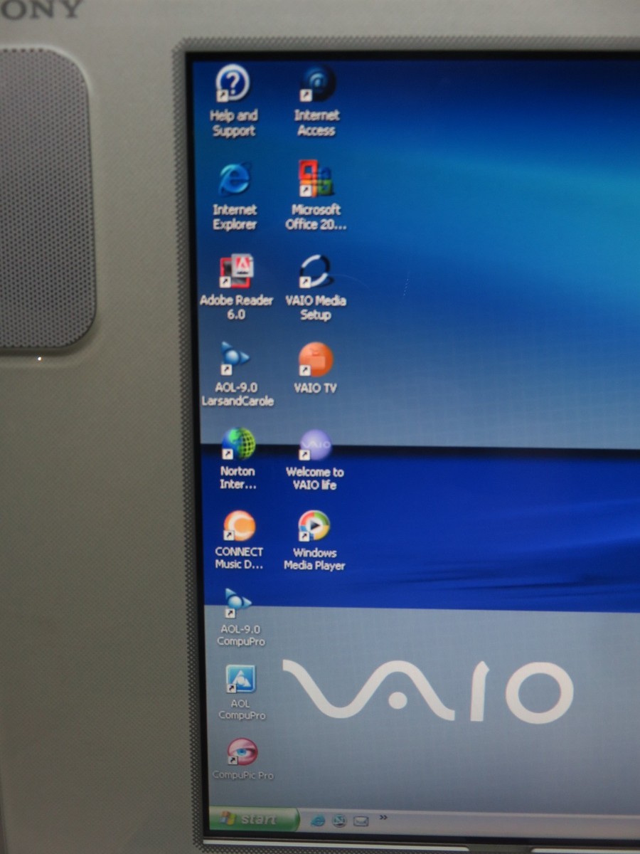 Sony VAIO PCV-9911 AIO PENTIUM 4 2.40GHz 1GB RAM 16GB HDD WINDOWS