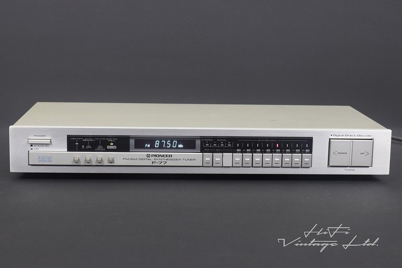 Pioneer F-77 AM/FM Stereo Tuner Silver ©HiFi Vintage