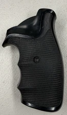 Pachmayr Gripper Smith & Wesson S&W  K Frame Round Butt Grip Made In USA Black