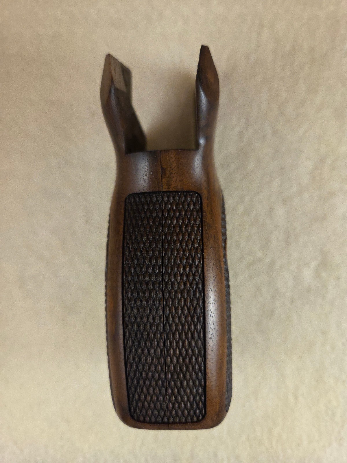 SIG P210 English Walnut Chkd+Back Pistol Grips w/Bottom Mag Rel./Lanyard NEW M