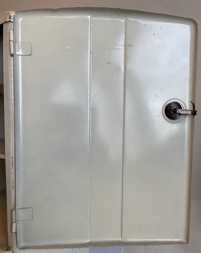 RARE Kiddyware Toy Metal Refrigerator Freezer 1940s-50s Sales Sample Metal W/Box - Picture 9 of 17