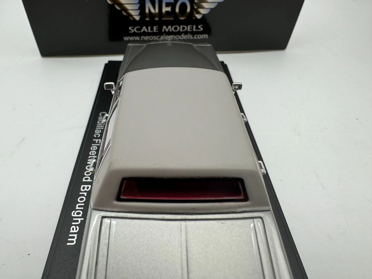 Neo 1/43 Resin car model Cadillac Fleetwood Brougham 1980