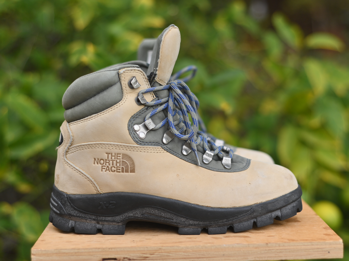 NorthFace X2 Hiking Leather Boots Size: Lady 8 Color: Tan