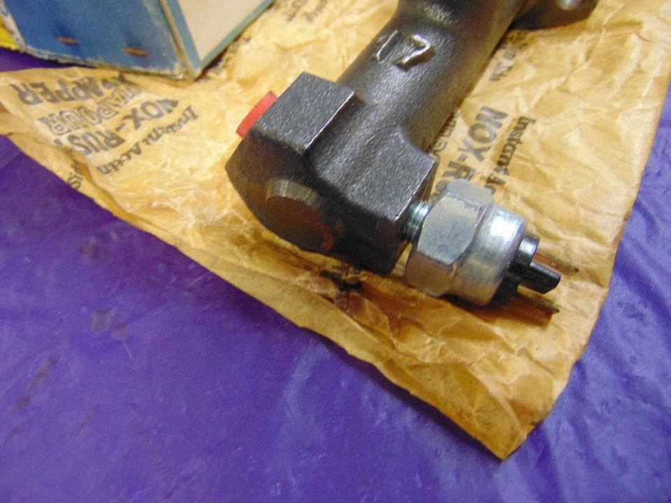 DKW AUTO UNION F12 1963-65 OE FAG BRAKE CILINDRO PRINCIPAL Foto 3 de 4