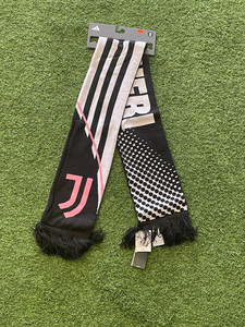 2€01 sur Juventus FC - Pote clé avec écusson (Taille unique) (Blanc