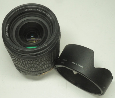 Nikon AF-S DX NIKKOR 18-140mm f/ 3.5-5.6G ED VR lens