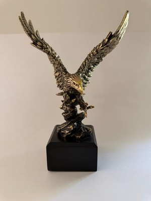 Bald Eagle Trophy Figurine Statue - Plastic Base - 9  tall