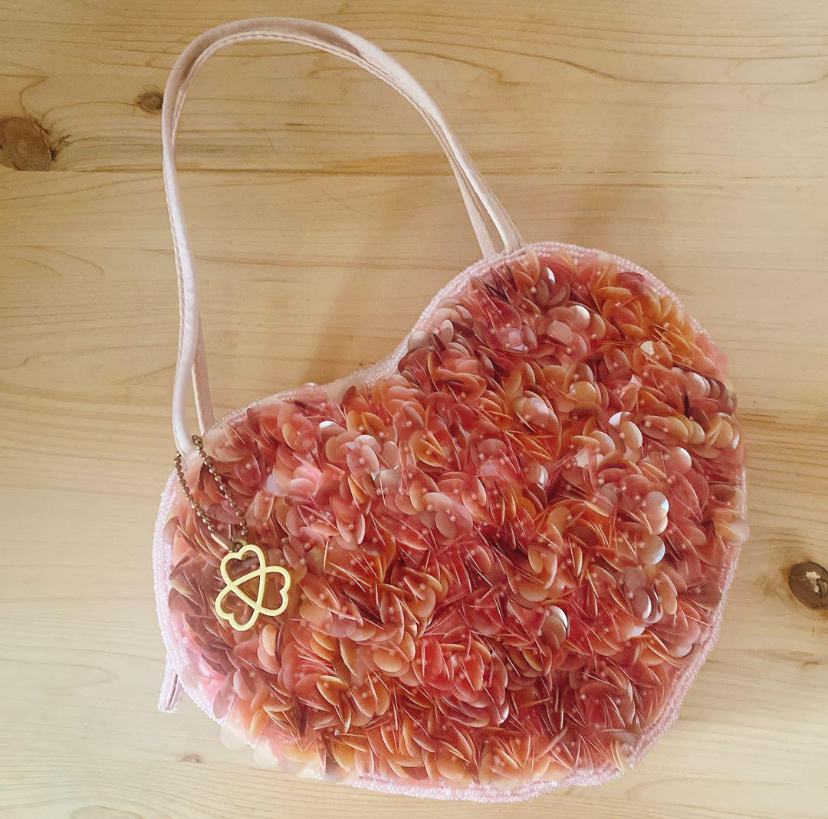 Che Che New York VTG Heart-shaped Handbag Pink Sequin Glass Che Che New York VTG Heart-shaped Handbag Pink Sequin Glass