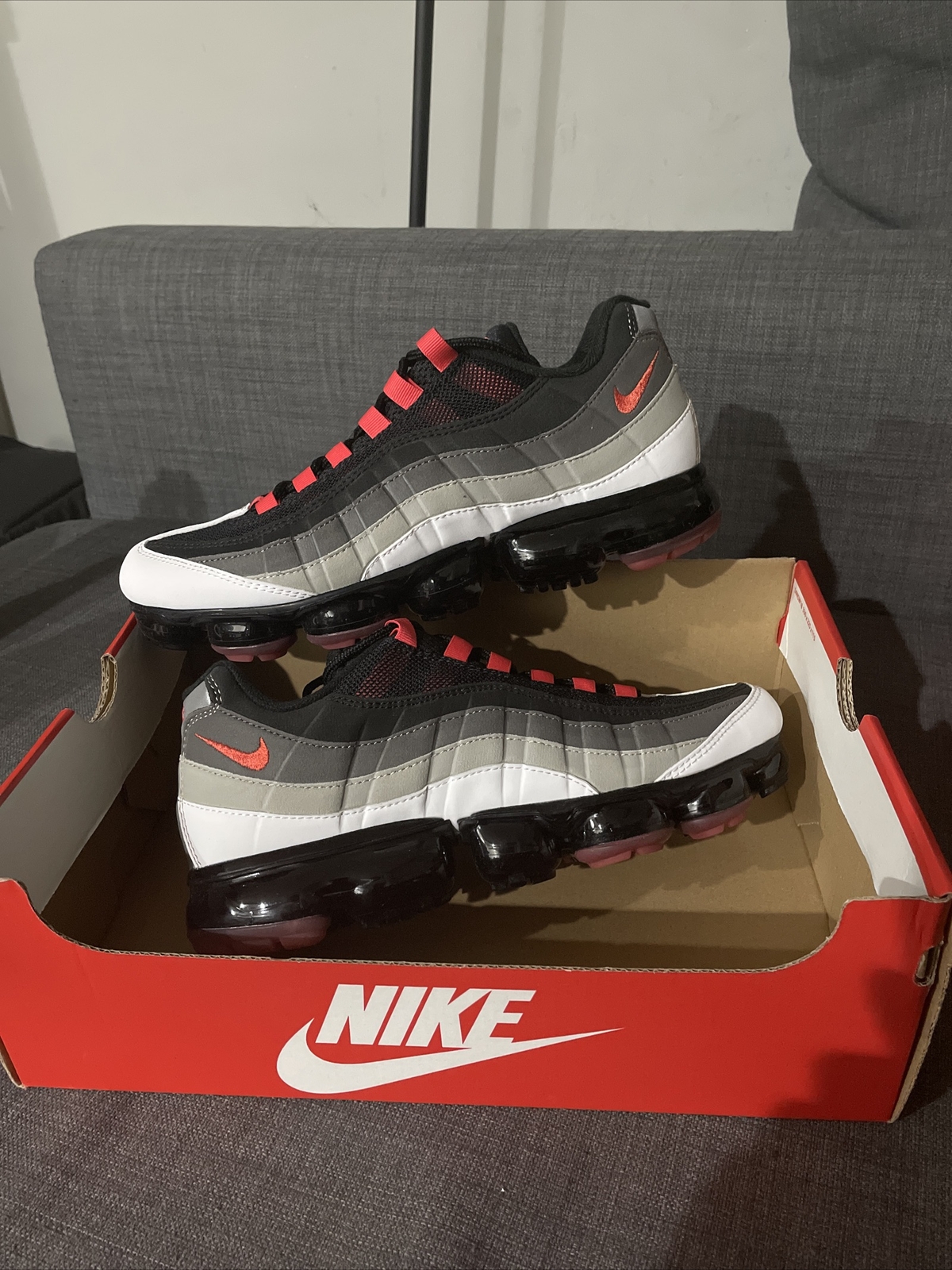 nike vapormax 95 red