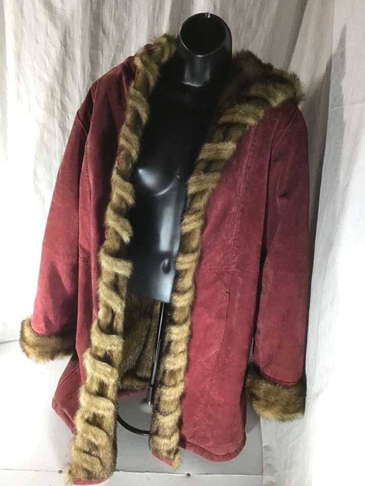 Hecho a mano único gamuza con abrigo de piel sintética Foto 2 de 4