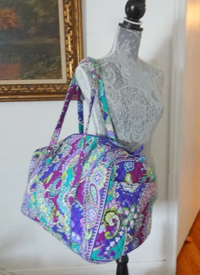 Bolso de Lona Grande de Viaje VERA BRADLEY Paisley Celebración Floral Paisley  Foto 3 de 4