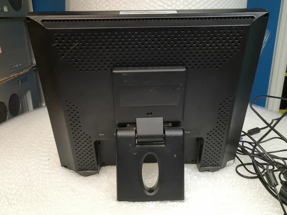 - 4x GVISION L5AX  L15AX-JA-4520  15" LCD TOUCH SCREEN MONITOR (W/AC ADAPTER) - Image 4 of 4