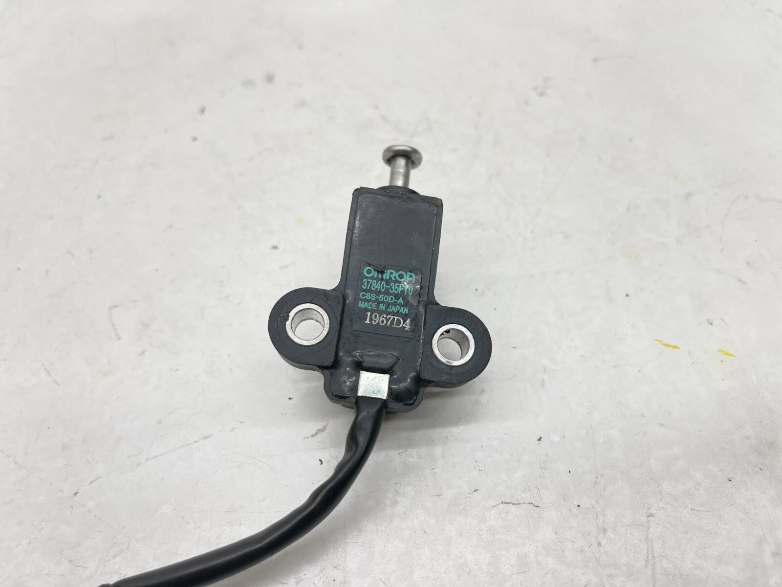 2007 Suzuki GSXR 750 600 Omron Kickstand Sensor Wire Gear