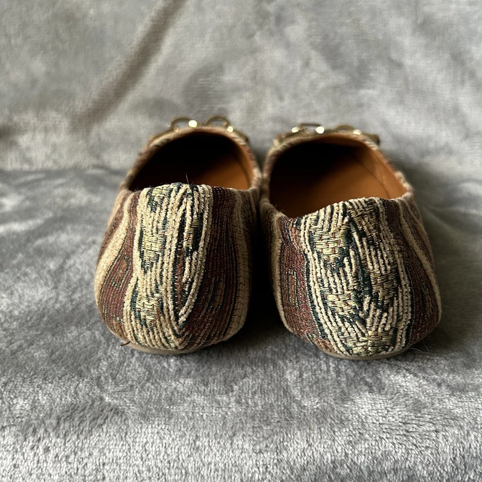 Sapatos femininos vintage Faded Glory tamanho 10 marrom bege rasos leves - Imagem 4 de 4