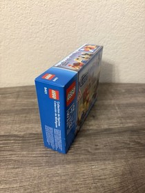 LEGO CITY: City Minifigure Collection (8401)