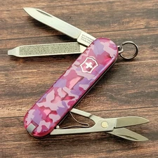 Victorinox Classic SD Swiss Army Mini Multi Tool Knife 58mm Closed