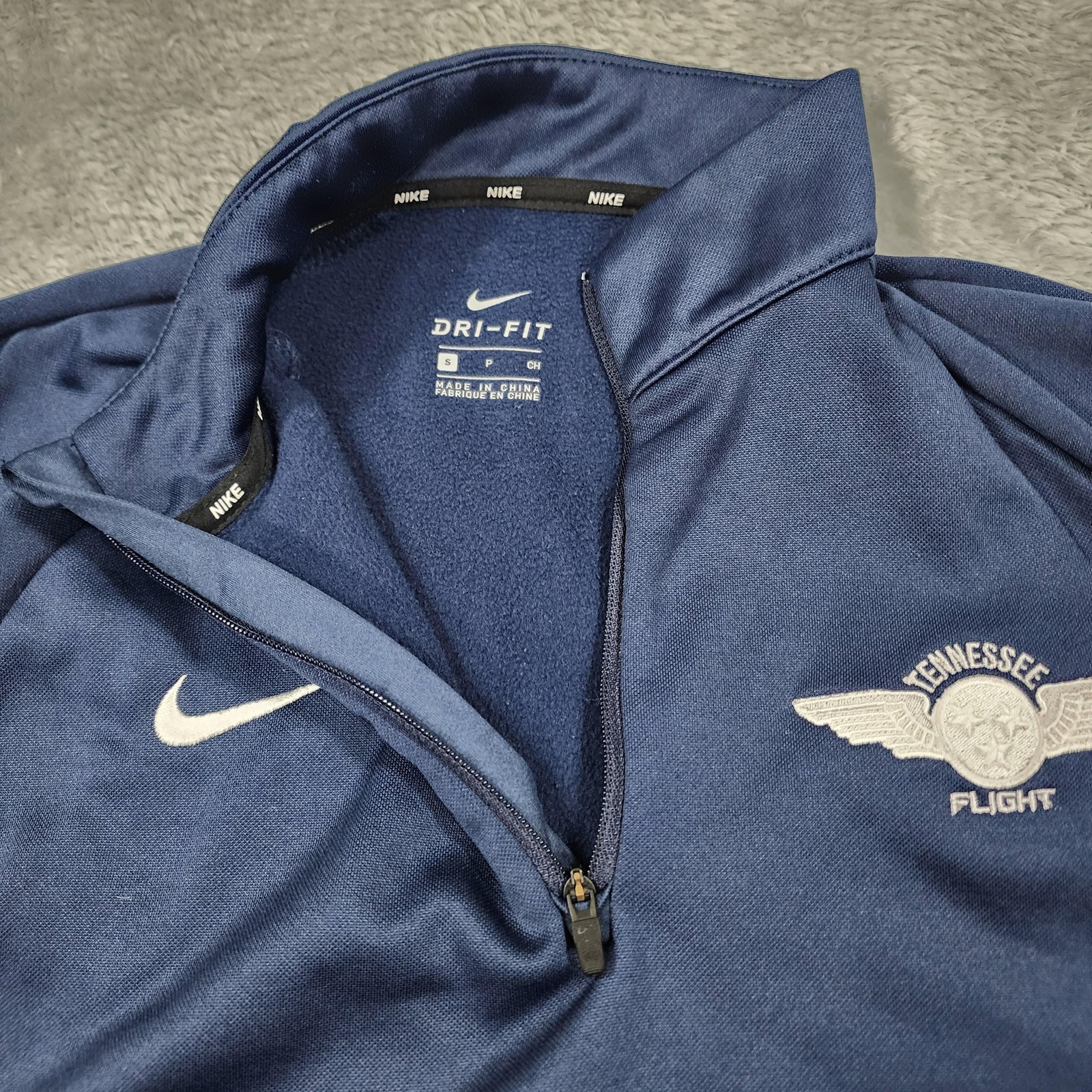 Tennessee Flight Shirt Mens Small Blue Nike Dri Fit Pullover Basketball NCAA thumbnail 5